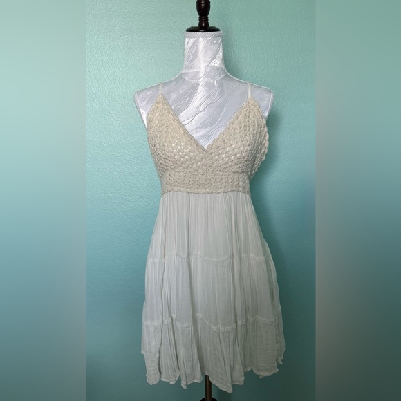 aerie Dresses & Skirts - VGUC - AERIE Cream Halter Crochet Summer Dress Medium Beachy Hippie Boho Summer